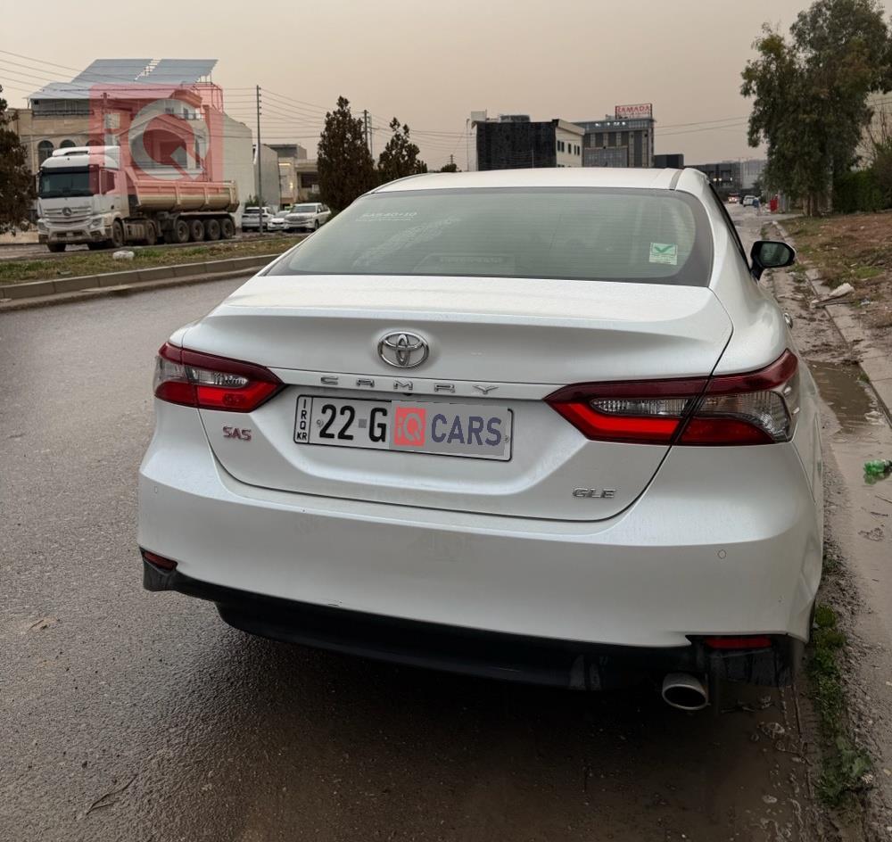 تۆیۆتا کامری